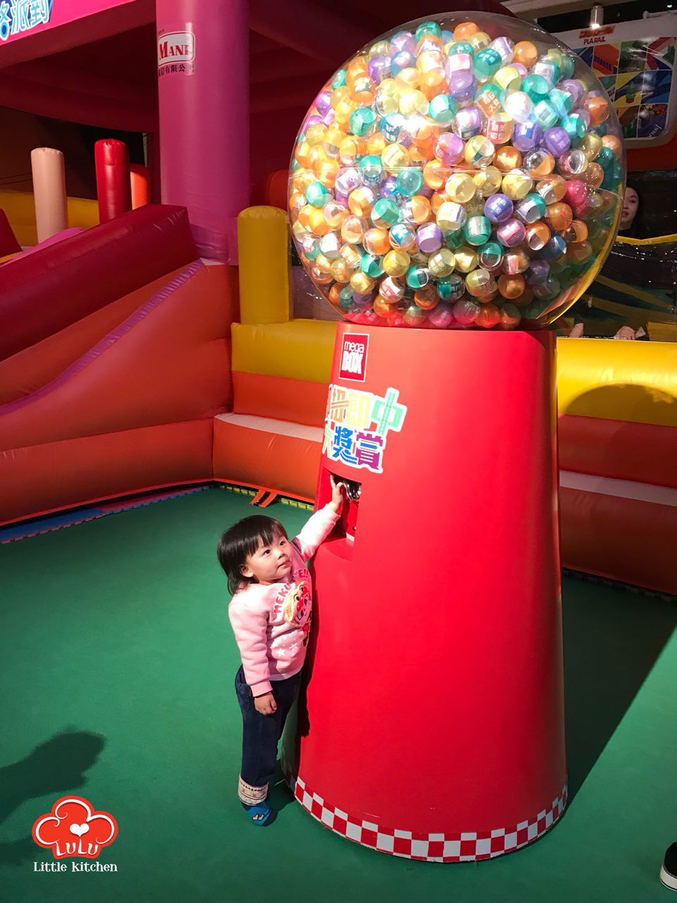 photo6168175522639620047